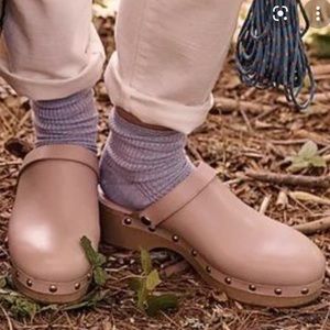 J crew convertible clogs, mules, pale pink, gold studs